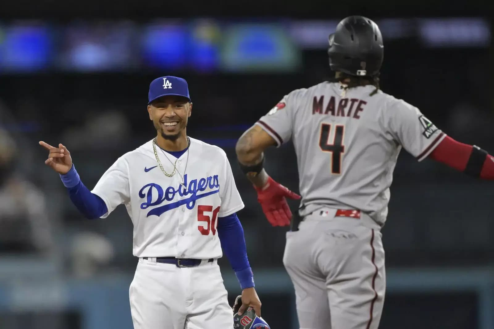 Dodgers abren serie ante Arizona con Ohtani en la loma y ventaja clara en casa