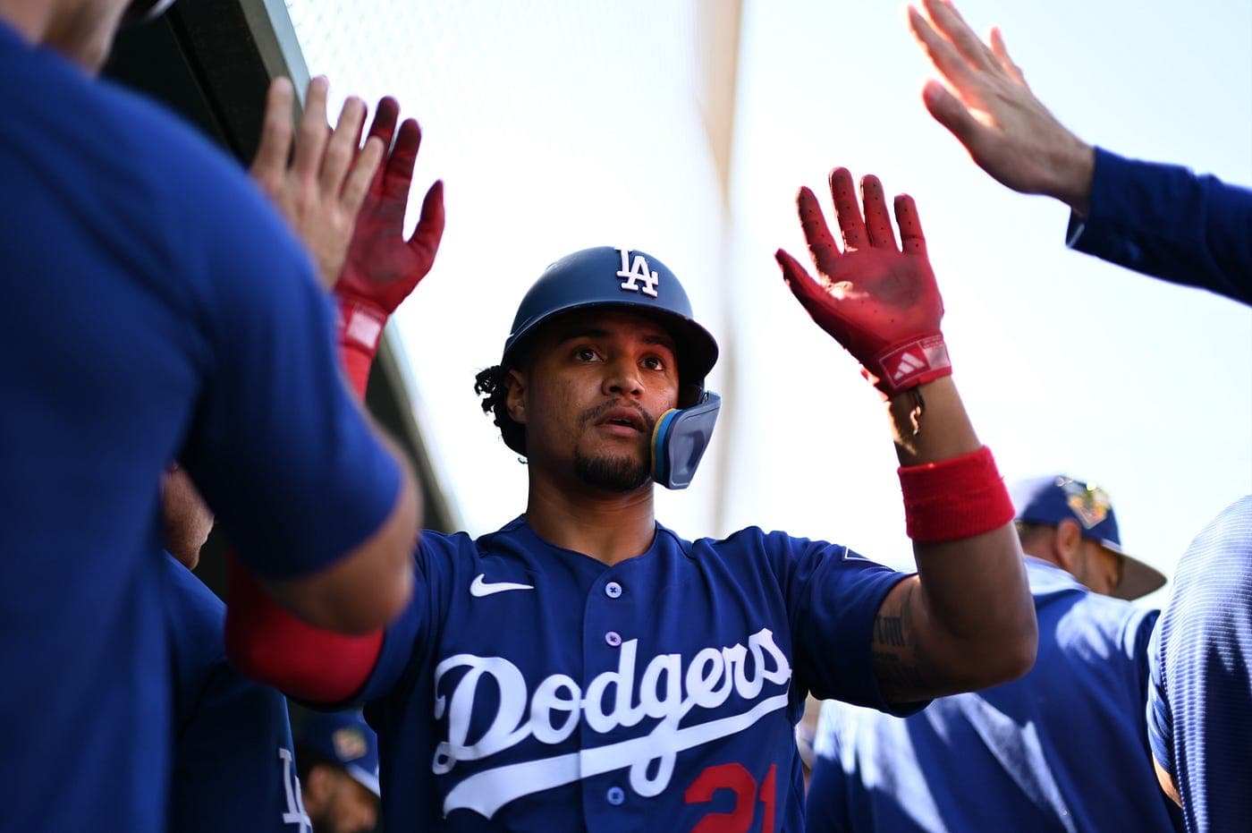 Espinal de regreso con los Dodgers; Kim es enviado a Triple-A